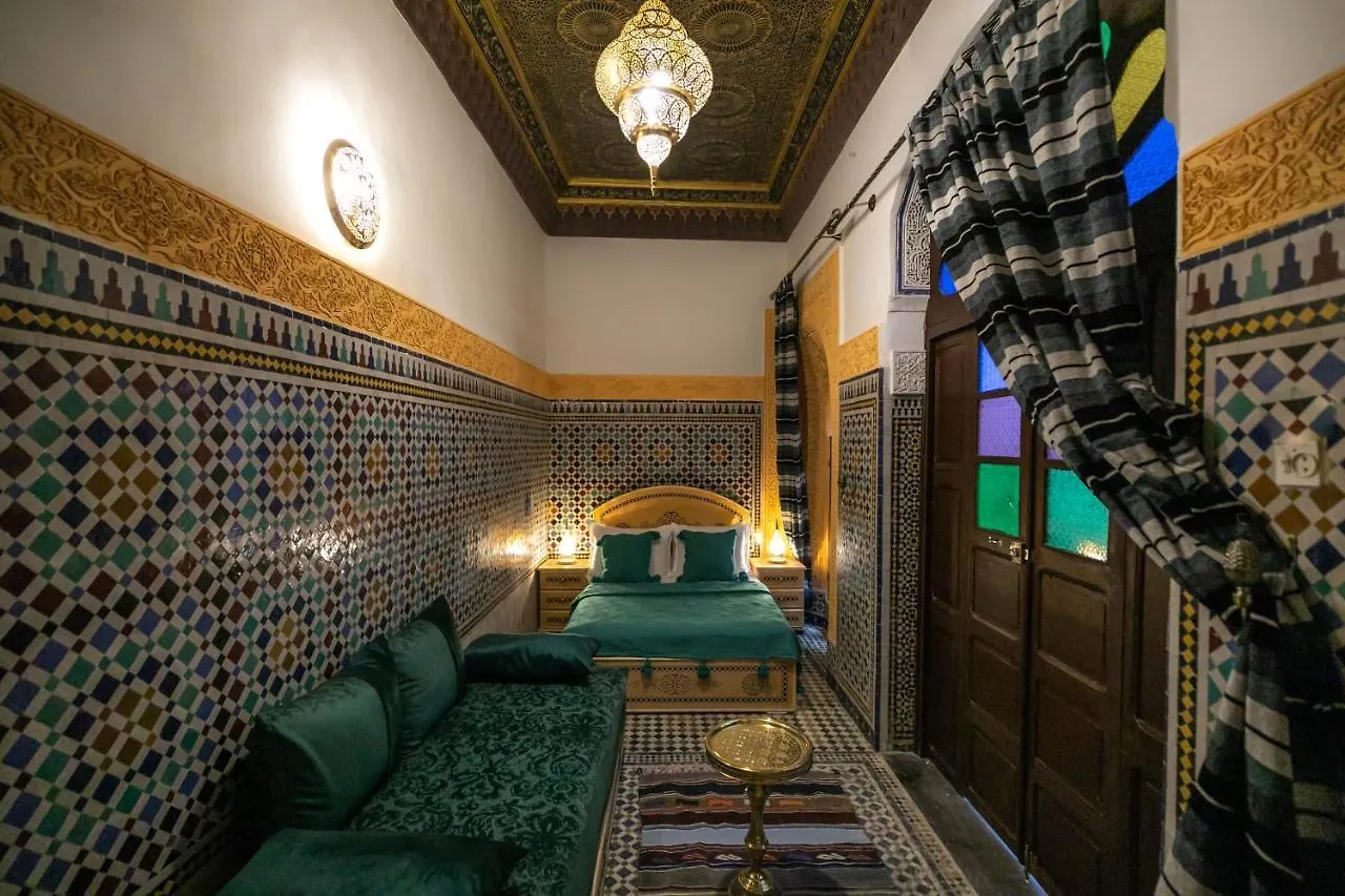 Riad Qamar Fez Pensión